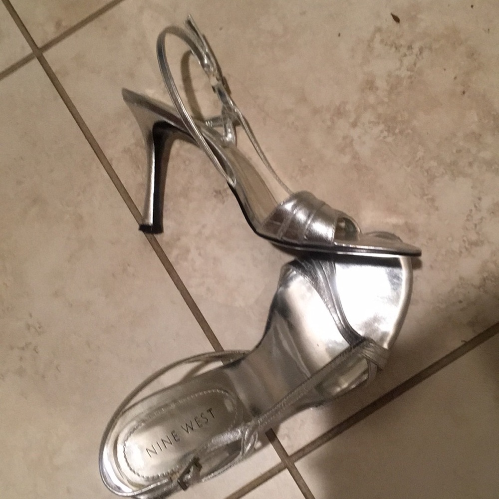 Nine West Silver Strappy Sandals
